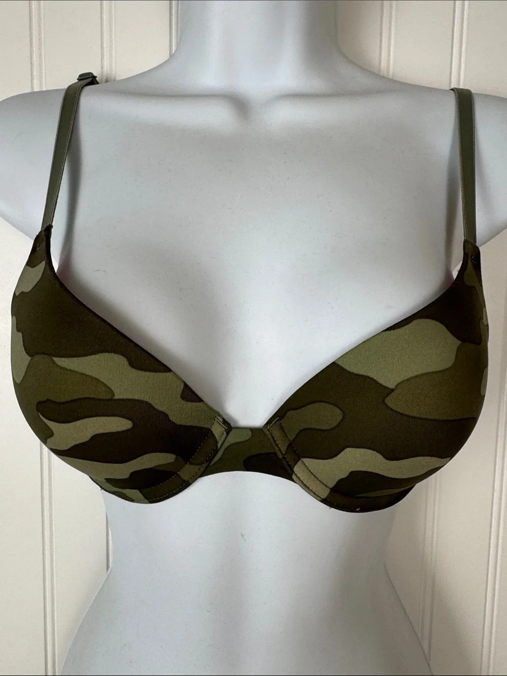 PINK Victoria's Secret Wear Everywhere Push-Up Bra 32B Green Camo‎ Earthy